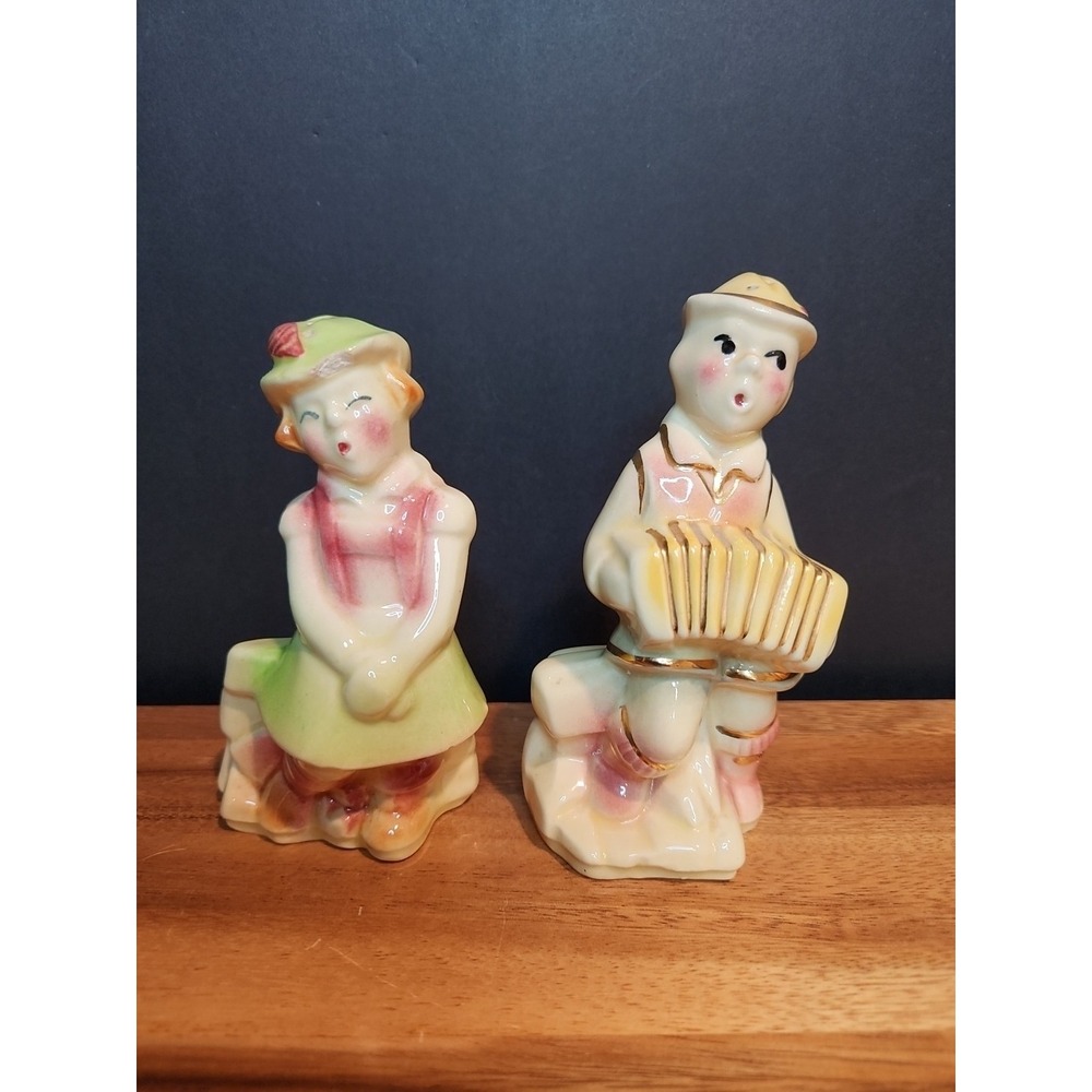 Vintage Shawnee Pottery Singing Couple Salt and Pepper Shaker Set